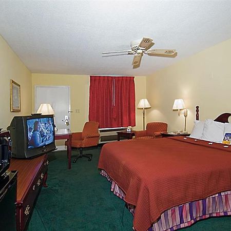 Best Inn Booneville Room photo