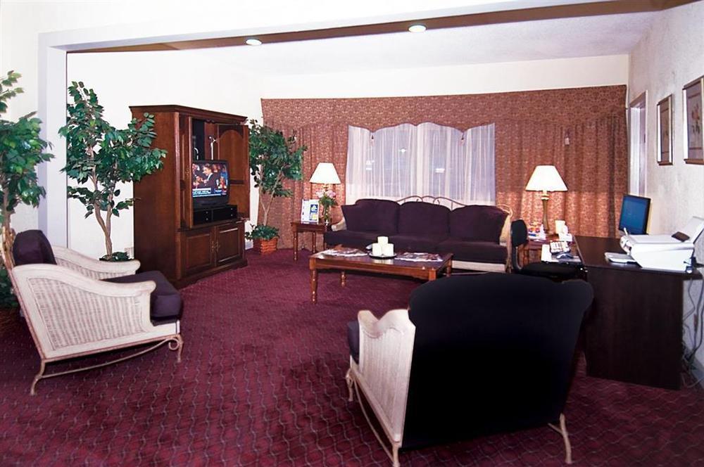 Best Inn Booneville Room photo