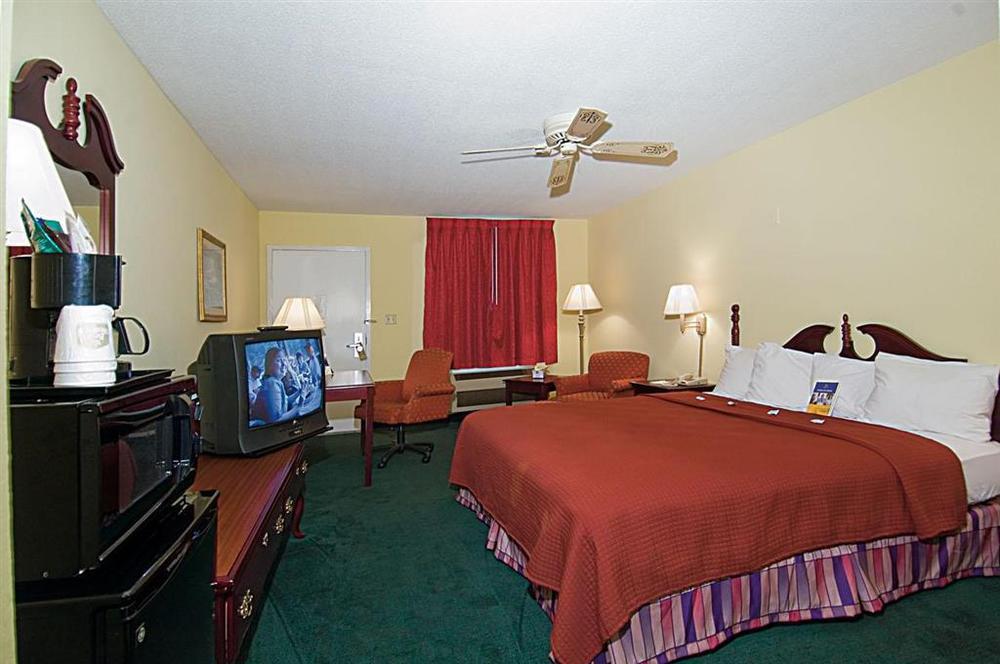 Best Inn Booneville Room photo